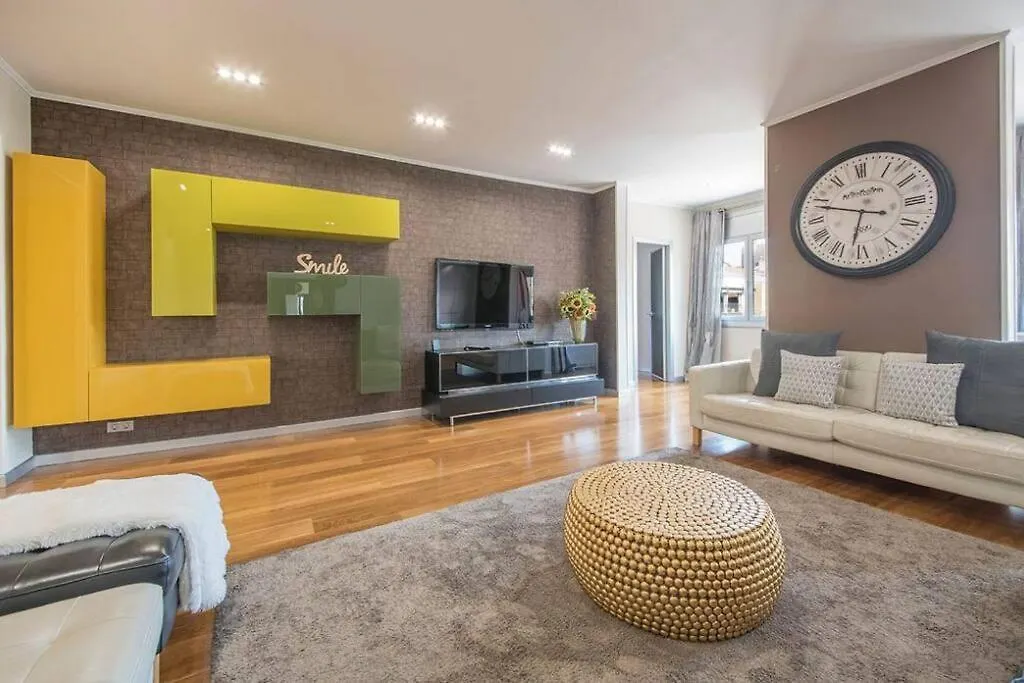 Canela Homes Barcelona Central 0*,  Испания